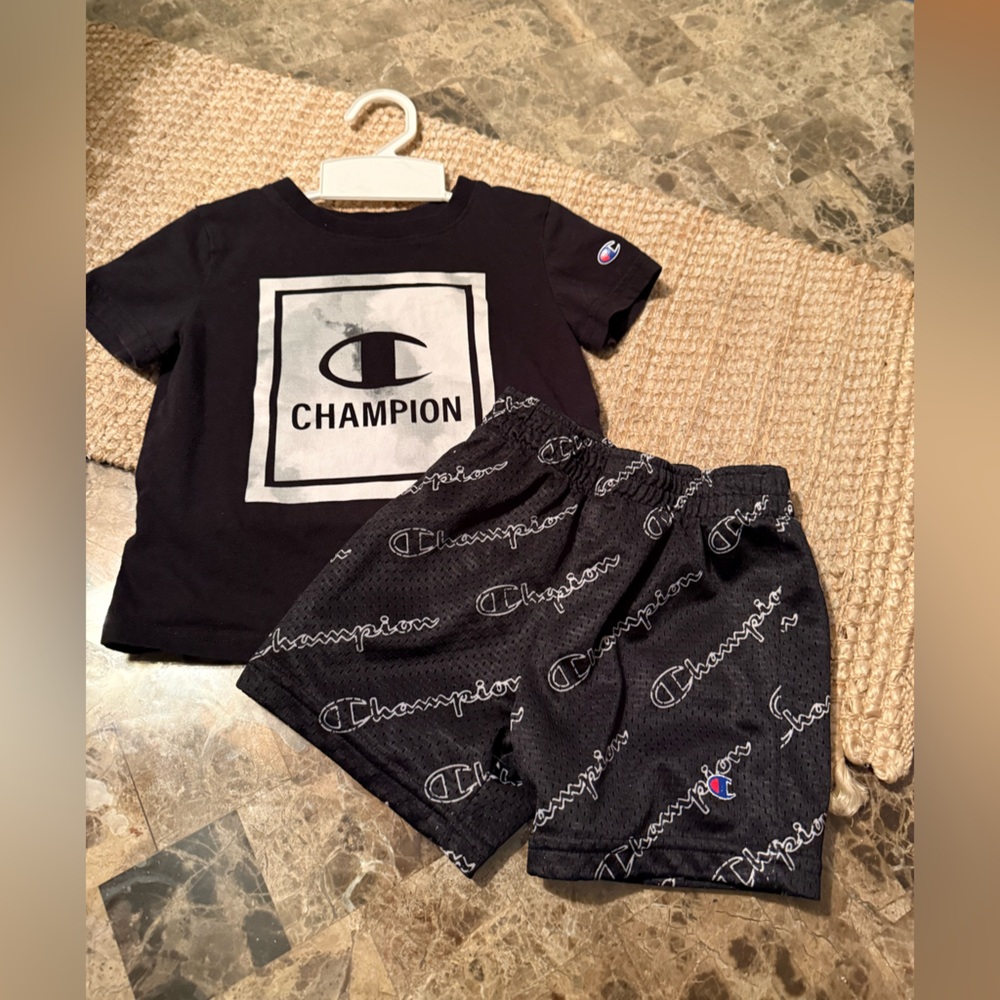 Boys champion outfit size 3t